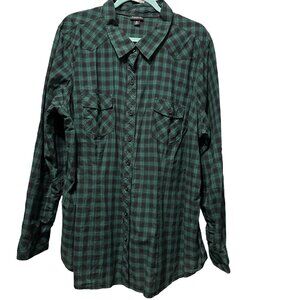 Torrid women’s size 3 (3X) green plaid cotton long roll tab sleeves button top